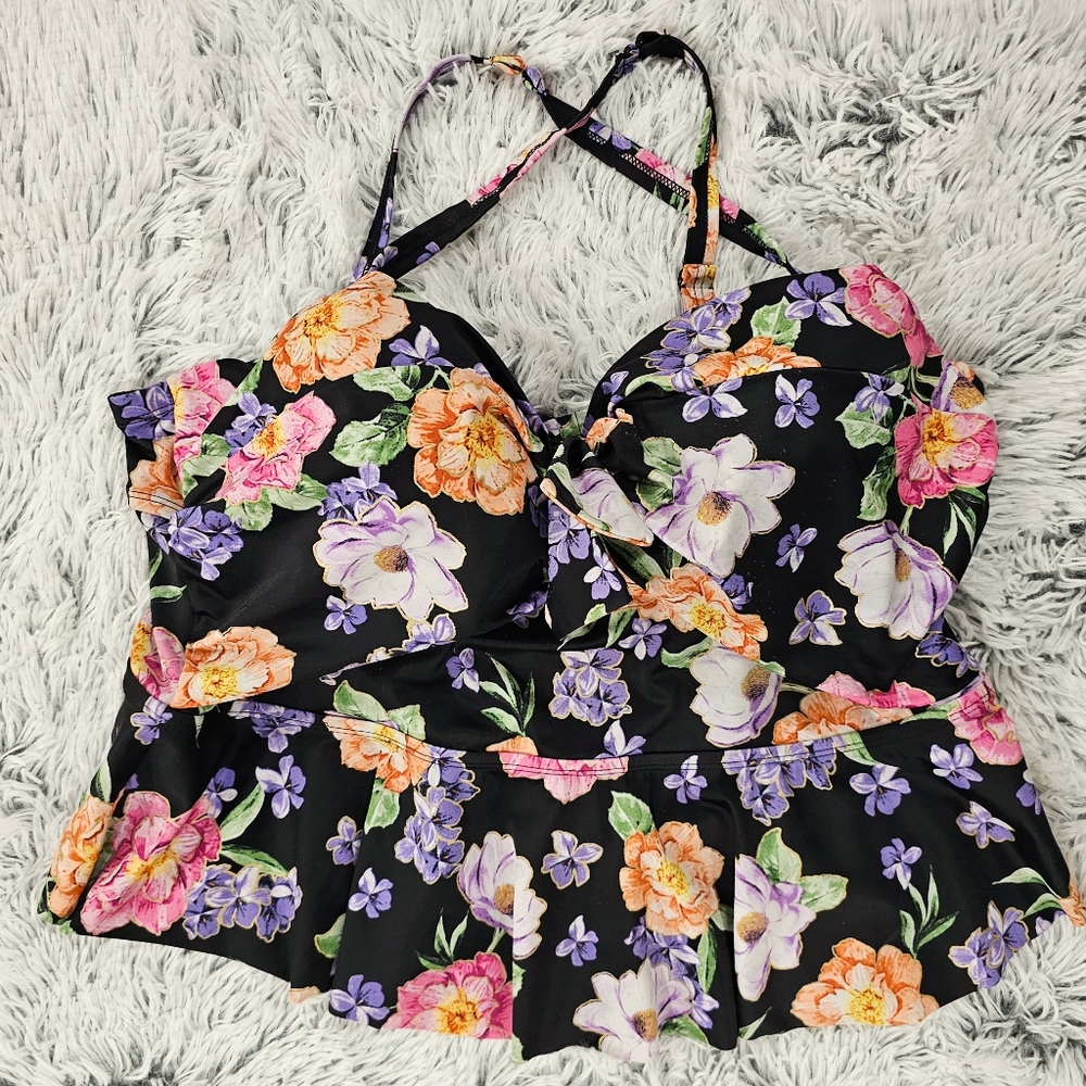 Torrid Black Floral Tie Front Underwire Peplum Midkini Top size 3R